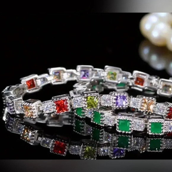 New! Multi Zircon Fashion Bracelet - Picture 1 of 5